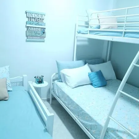 Apartment Seaview Family House