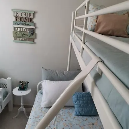 Seaview Family House Apartment